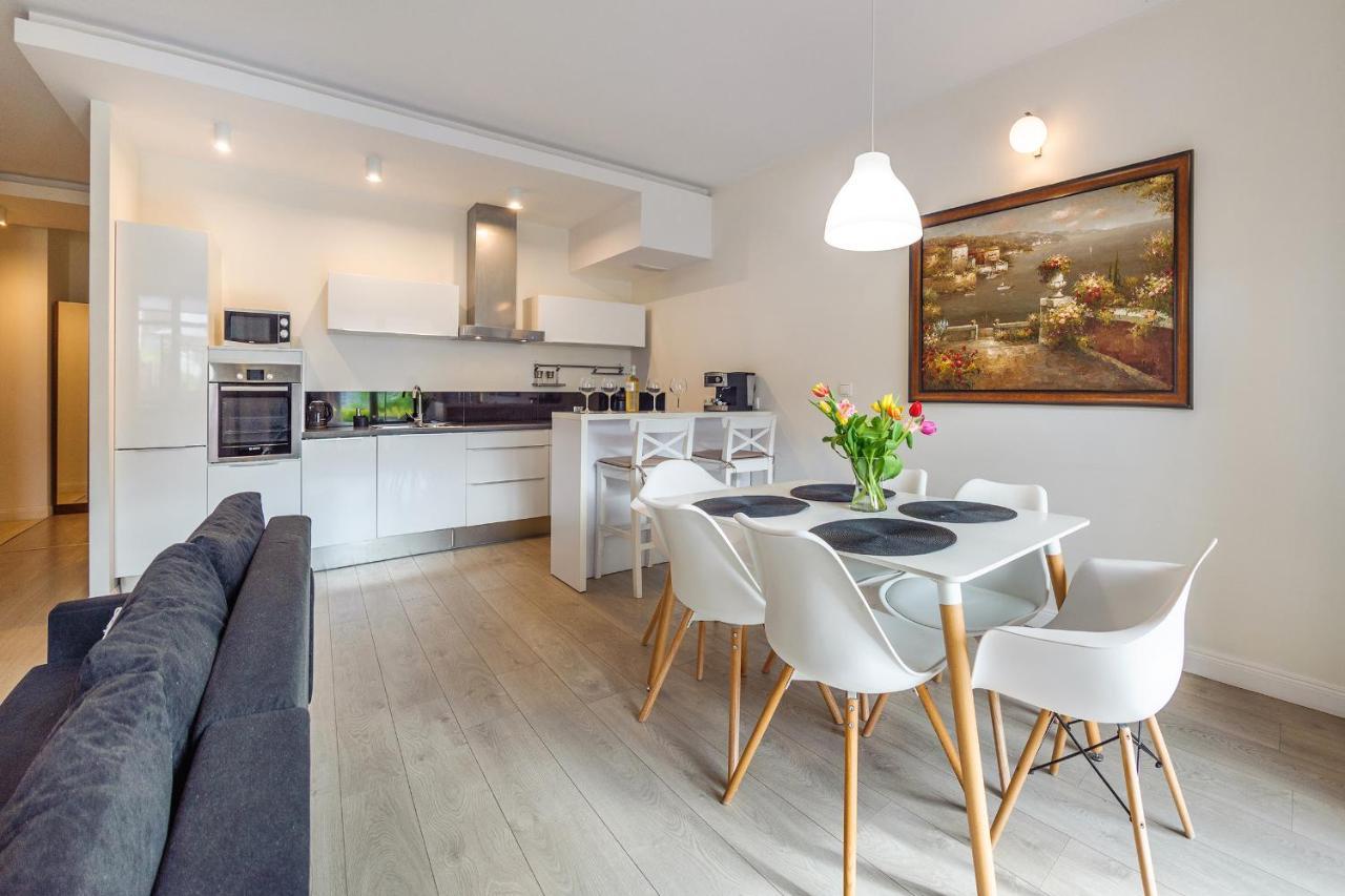 Meiguan With Huge Terrace + Extra 2 Parking Spots Leilighet